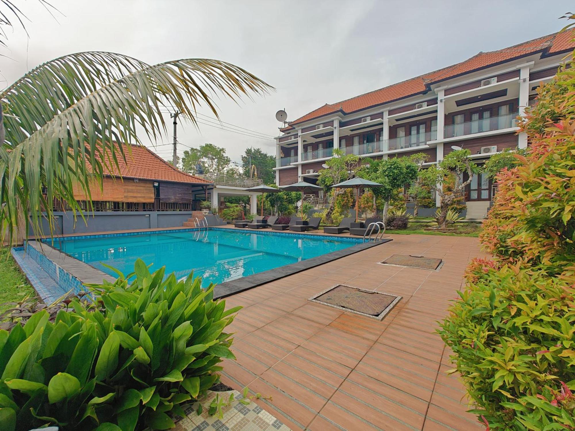 Nusa Sedayu Hotel By Ocean View Batununggul Εξωτερικό φωτογραφία